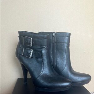 Nine West Janessa Black Platform Ankle Boots. Platform offers comfortable heels